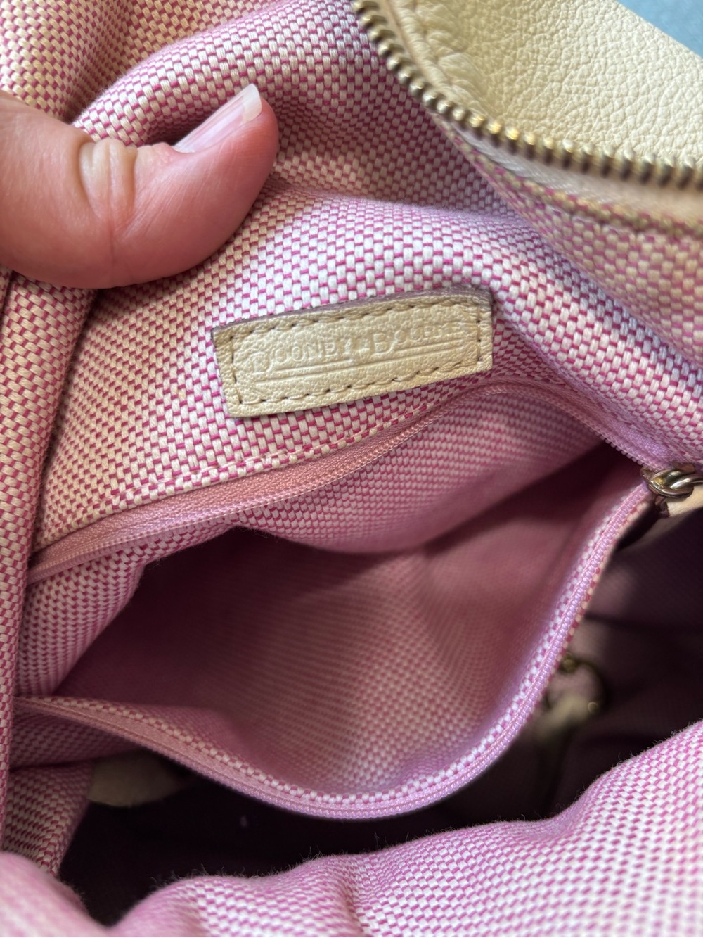 Dooney & Bourke Ecru Cream Pebbled Leather Shoulder Hobo with Colorful Scarf - Picture 12 of 16